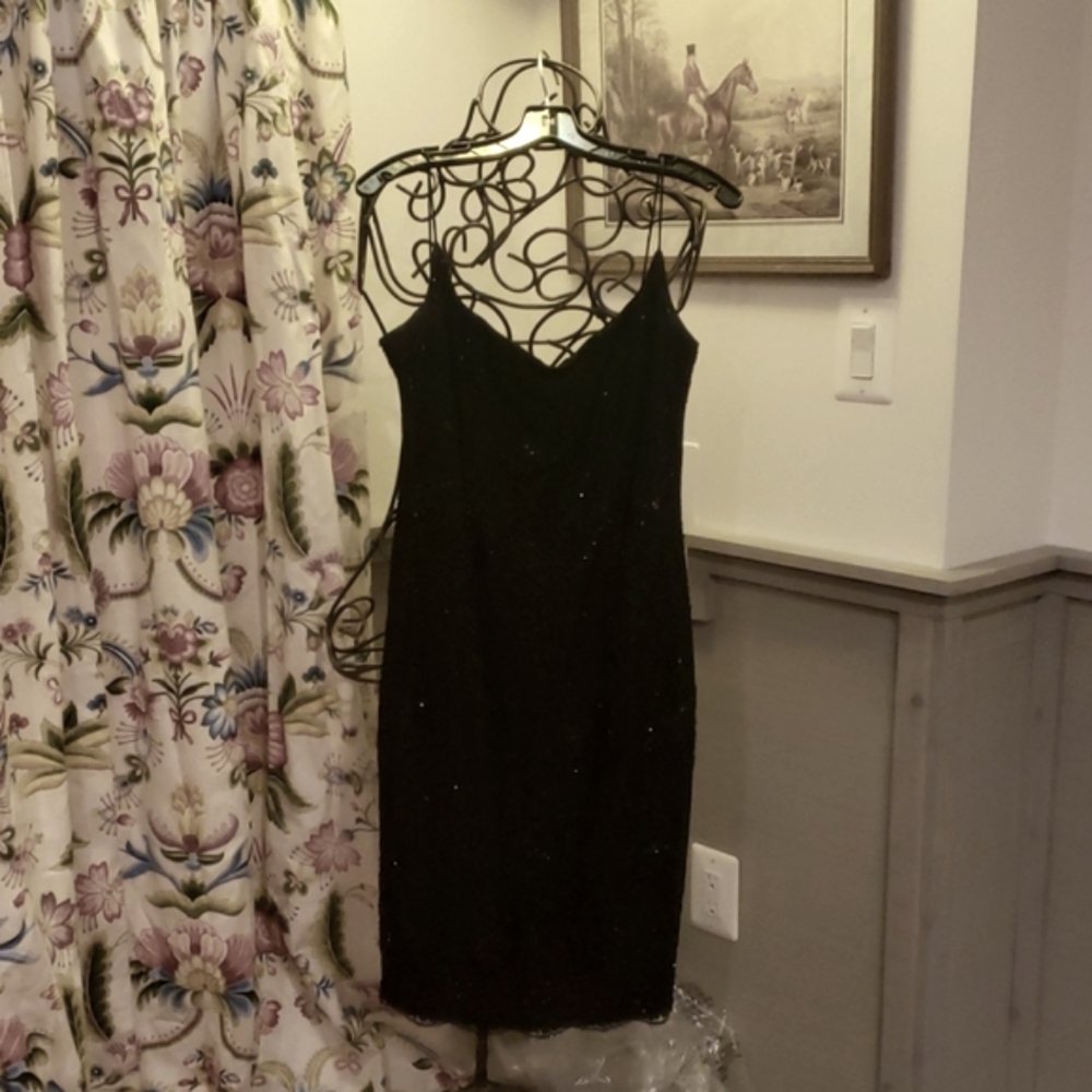 ITS FORMAL WINTER TIME!EXQUISITE Black Beaded. BY Carmen Marc Valvo